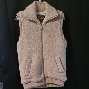 Vintage SEARS: THE FASION PLACE Pure Virgin Wool Cream Sleeveless Zip-Up…